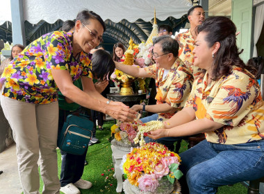 เข้าร่วมพิธีรดน้ำขอพรผู้ว่าราชการจังหวัดเนื่องในวันสงกรานต์ประจำปี 2568 ณ พิพิธภัณฑ์เมืองฉะเชิงเทรา ... พารามิเตอร์รูปภาพ 10