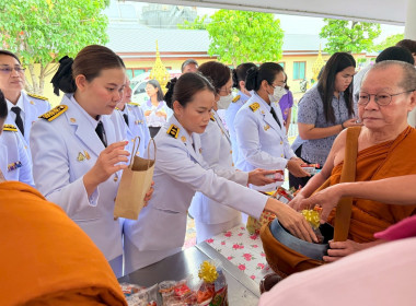 กิจกรรมเฉลิมพระเกียรติสมเด็จพระนางเจ้าฯพระบรมราชินี ... พารามิเตอร์รูปภาพ 14