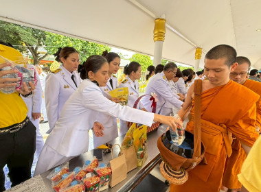 กิจกรรมเฉลิมพระเกียรติพระบาทสมเด็จพระเจ้าอยู่หัว ... พารามิเตอร์รูปภาพ 4