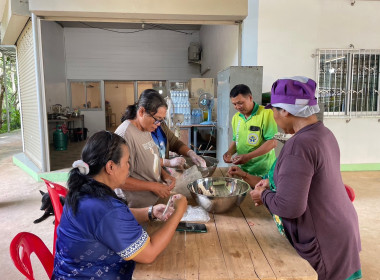 เข้าร่วมการโครงการส่งเสริมพัฒนาอาชีพในชุมชน "การทำแหนมหมู" ... พารามิเตอร์รูปภาพ 3