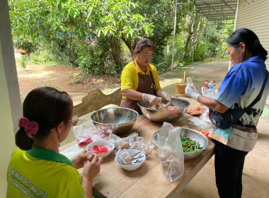 เข้าร่วมการโครงการส่งเสริมพัฒนาอาชีพในชุมชน "การทำแหนมหมู" ... พารามิเตอร์รูปภาพ 6
