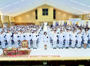 พิธีวางพานพุ่มดอกไม้สดถวายราชสักการะ ... พารามิเตอร์รูปภาพ 9