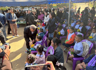 โครงการ “สหกรณ์รวมใจ...ส่งไอรัก เพื่อน้องน้อย 1/2” ... พารามิเตอร์รูปภาพ 6