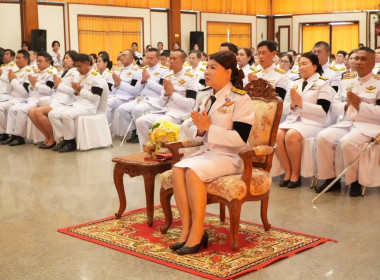 พิธีวางพานพุ่มดอกไม้สดถวายราชสักการะ ... พารามิเตอร์รูปภาพ 4