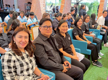 พิธีลงนามบันทึกข้อตกลงความร่วมมือการดำเนินการว่าด้วยการขับเคลื่อนจังหวัดฉะเชิงเทรา สู่การเป็นเมืองสมุนไพร (Herbal City) และเมืองท่องเที่ยวเชิงสุขภาพ (Wellness city) ภายใต้ยุทธศาสตร์ “Chachoengsao Aroma City” ... พารามิเตอร์รูปภาพ 6