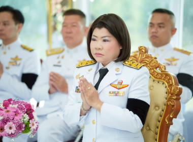 พิธีเจริญพระพุทธมนต์และทำบุญตักบาตรถวายพระราชกุศล ... พารามิเตอร์รูปภาพ 3