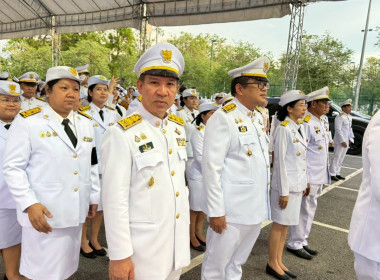 พิธีถวายเครื่องราชสักการะและวางพานพุ่ม ... พารามิเตอร์รูปภาพ 8