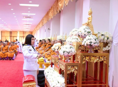 เข้าร่วมพิธีบำเพ็ญกุศลและทำบุญตักบาตรถวายเป็นพระราชกุศลแด่ ... พารามิเตอร์รูปภาพ 9