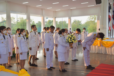 เข้าร่วมพิธีวางพานพุ่มดอกไม้ถวายราชสักการะเนื่องในวันพ่อขุนรามคำแหงมหาราช ... พารามิเตอร์รูปภาพ 1