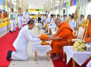 เข้าร่วมพิธีเจริญพระพุทธมนต์ และพิธีไถ่ชีวิตโค - กระบือ ... พารามิเตอร์รูปภาพ 13