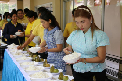 เข้าร่วมพิธีทำบุญวันคล้ายวันสถาปนาศูนย์ศึกษาการพัฒนาเขาหินซ้อนอันเนื่องมาจากพระราชดำริ ณ ศูนย์ศึกษาการพัฒนาเขาหินซ้อนอันเนื่องมาจากพระราชดำริ อำเภอพนมสารคาม จังหวัดฉะเชิงเทรา ... พารามิเตอร์รูปภาพ 1